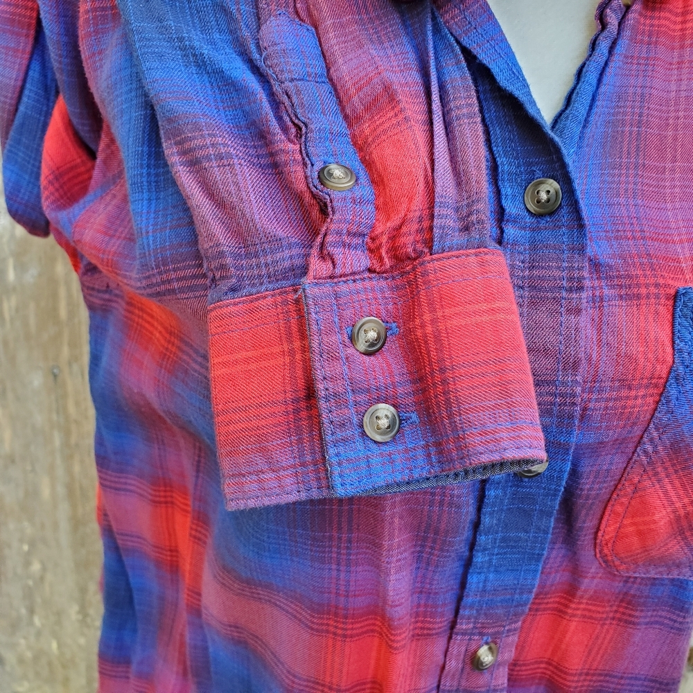 (SOLD) AEO Vintage Boyfriend Red and Blue Plaid B… - Picture 6 of 8